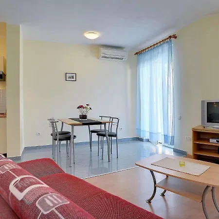 Apartament Apartment Edi.1