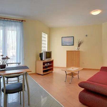 Apartment Edi.1 * بولا